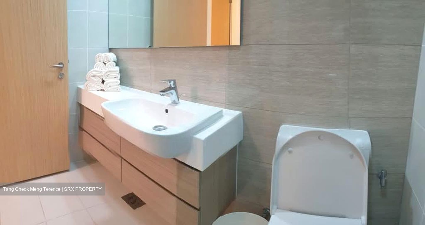 The Lakefront Residences (D22), Condominium #605477231